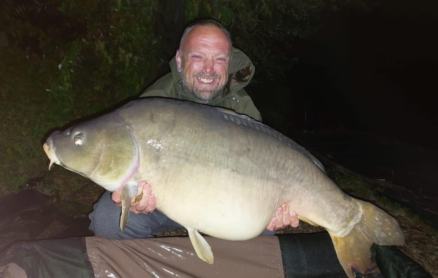 Karper 1 op nachtvisstek 5 Karper 1 op nachtvisstek 5