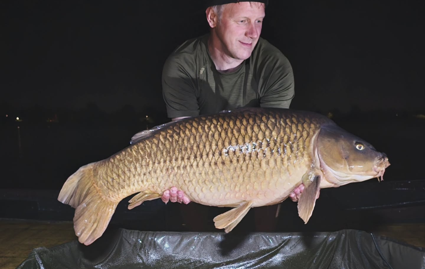 Karper 3 op nachtvisstek 4 Karper 3 op nachtvisstek 4