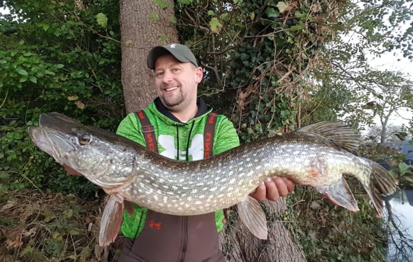 Roofvissen (snoek) Plashuis